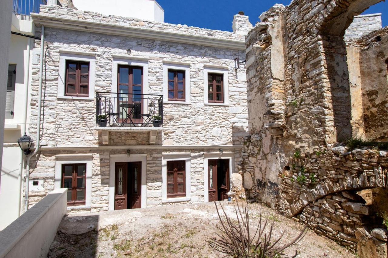 דירות Apérathos Platsa'S House מראה חיצוני תמונה